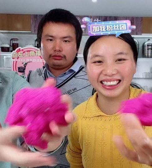 小春花与牛爱芳最新爆料,揭秘娱乐圈惊人内幕 第2张 小春花与牛爱芳最新爆料,揭秘娱乐圈惊人内幕 第2张